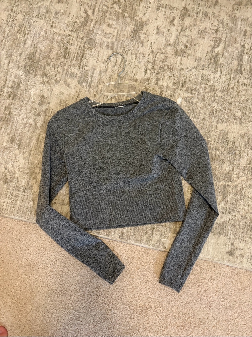 Pink Victoria’s Secret Women's Gray Long-Sleeve Cropped Top